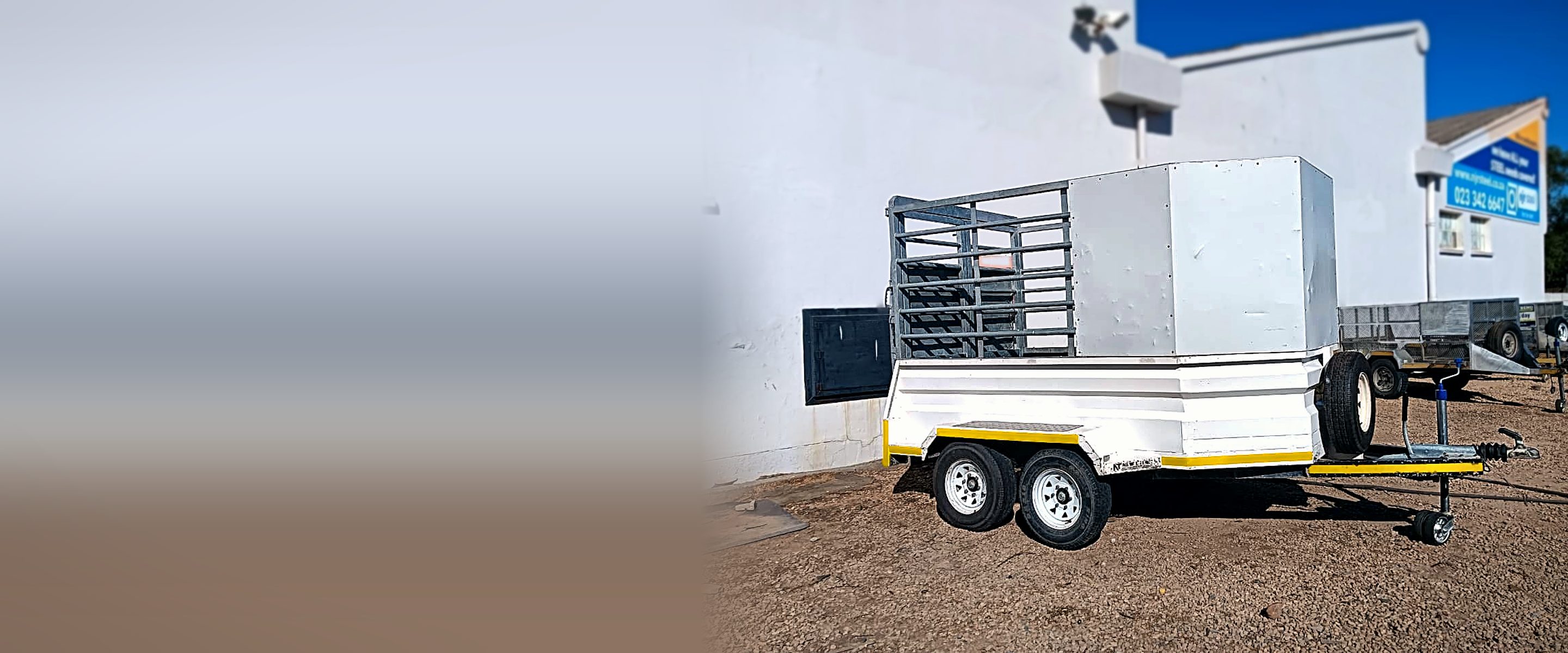 Livestock trailer (beeswa) trailer for hire in Worcester – New Trend Rentals